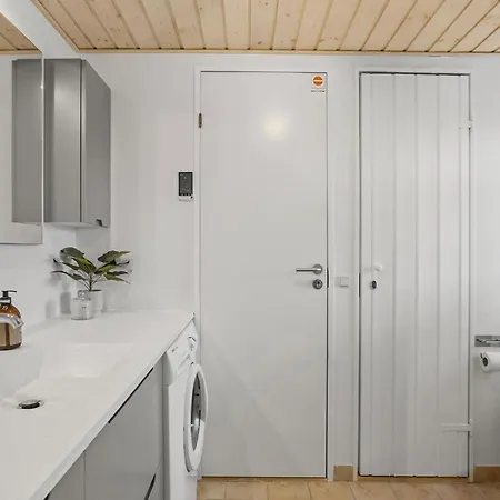 Lovely In With Sauna Hébergement de vacances *